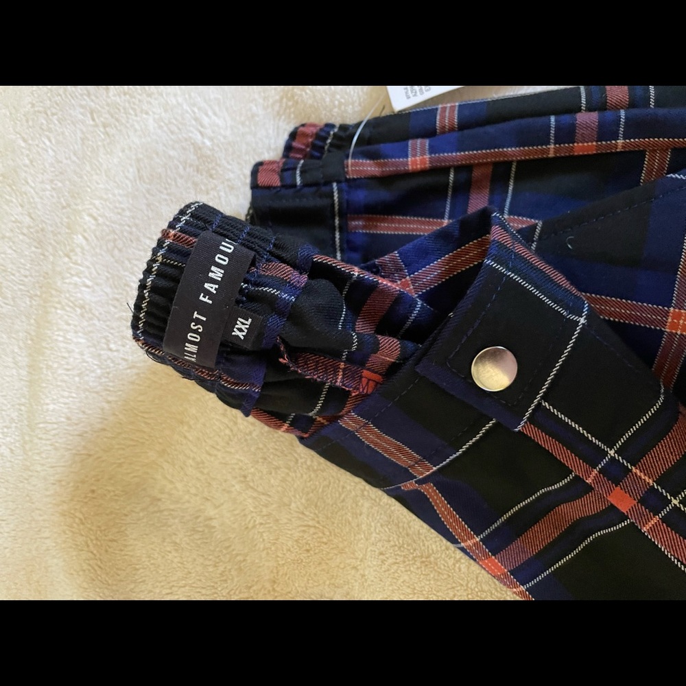Almost Famous - Picture 2 of 2